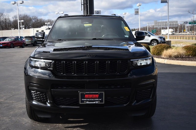 Jeep Grand Cherokee L Vehicle Image 04