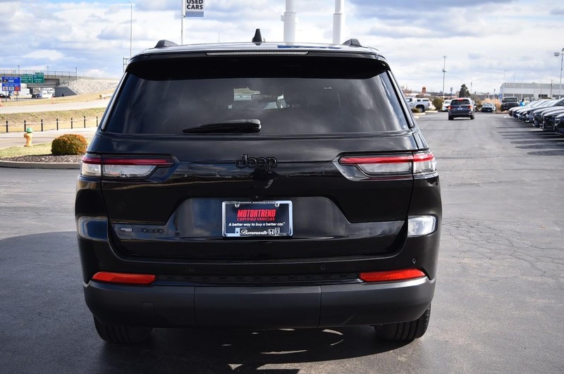 Jeep Grand Cherokee L Vehicle Image 06