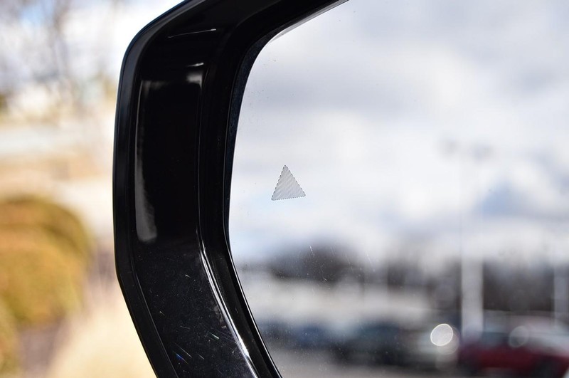 Jeep Grand Cherokee L Vehicle Image 10