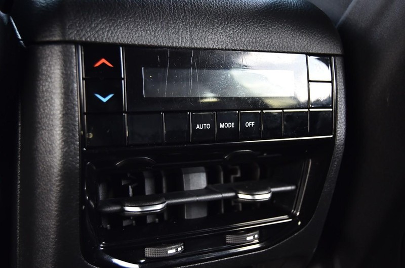 Jeep Grand Cherokee L Vehicle Image 22