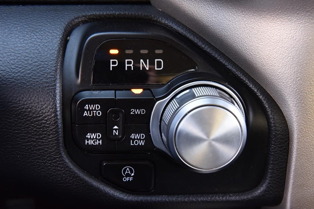 Ram 1500 Vehicle Full-screen Gallery Image 21