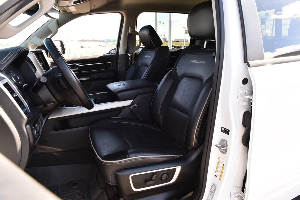 Ram 1500 Vehicle Full-screen Gallery Image 24