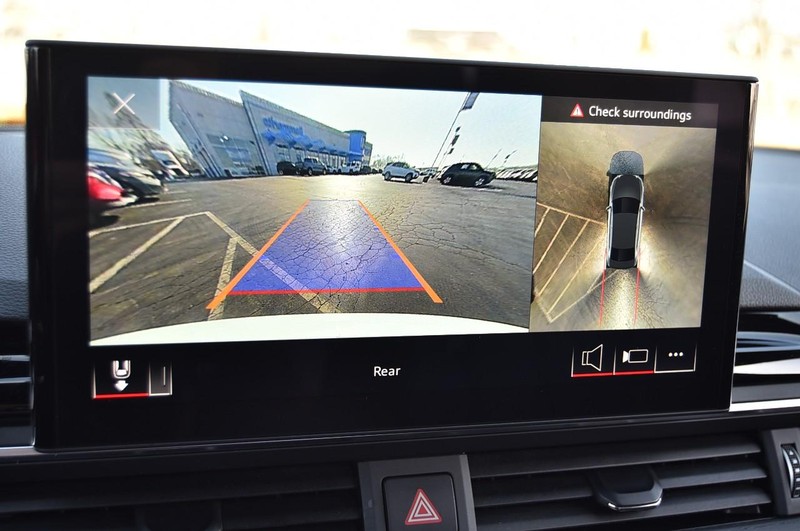 Audi A4 Sedan Vehicle Full-screen Gallery Image 14