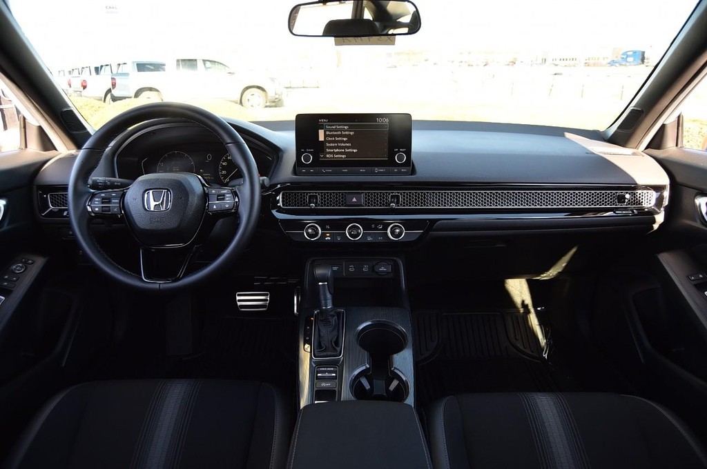 Honda Civic Sedan Vehicle Image 07