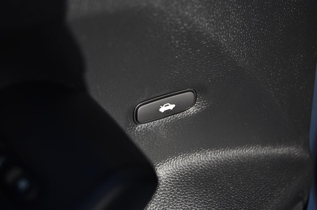 Honda Civic Sedan Vehicle Image 09