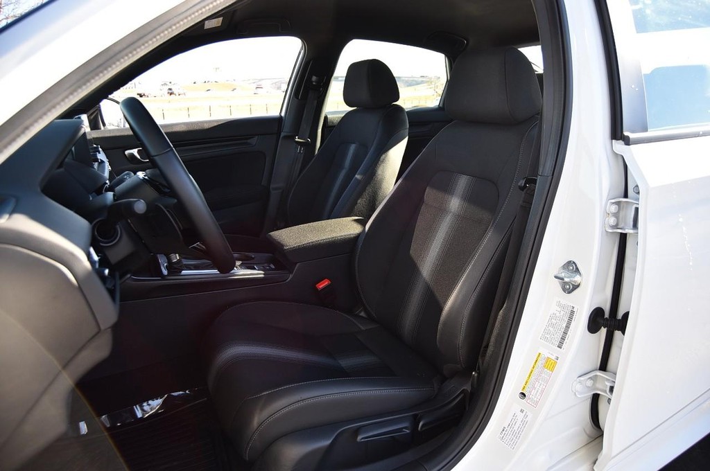 Honda Civic Sedan Vehicle Image 21