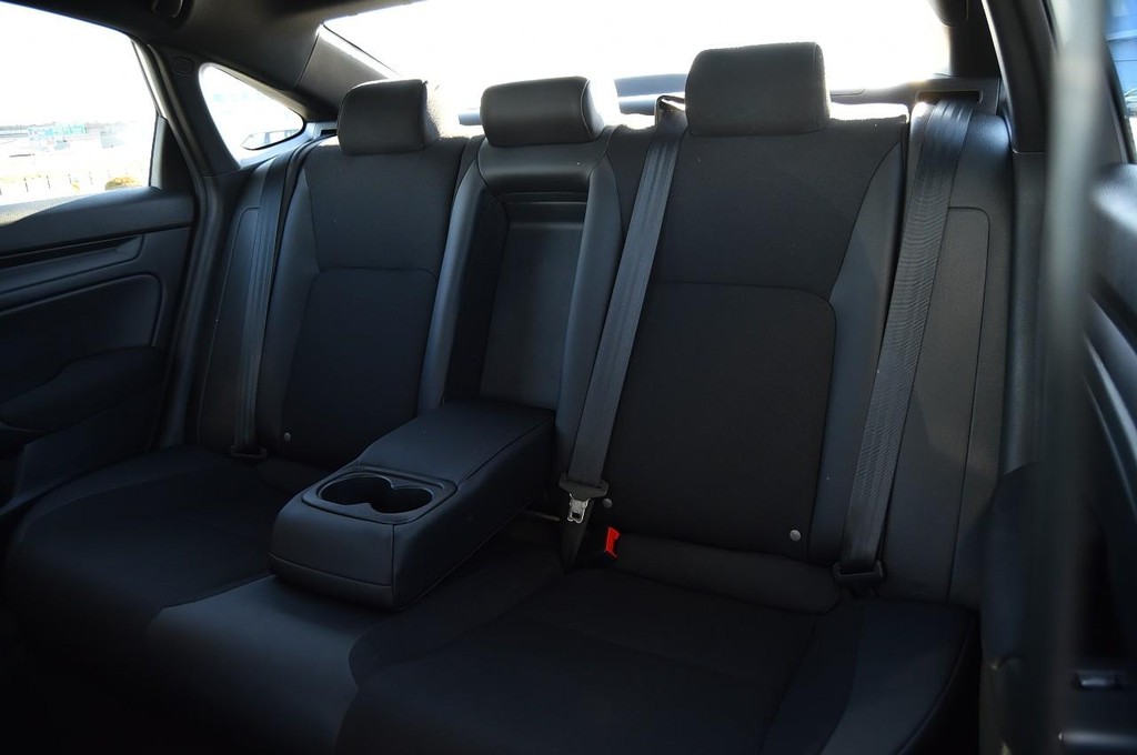 Honda Civic Sedan Vehicle Image 23