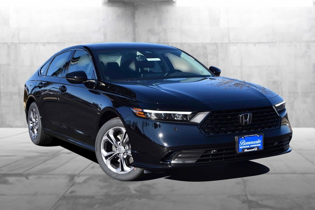 Honda Accord Hybrid Vehicle Image 02