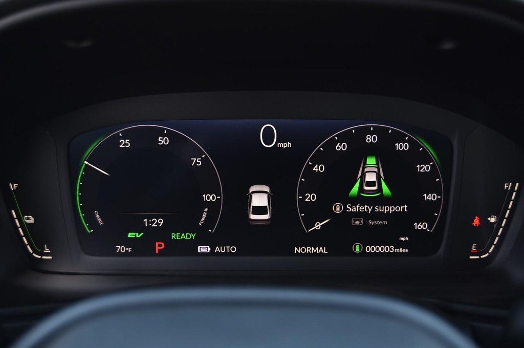 Honda Accord Hybrid Vehicle Image 11