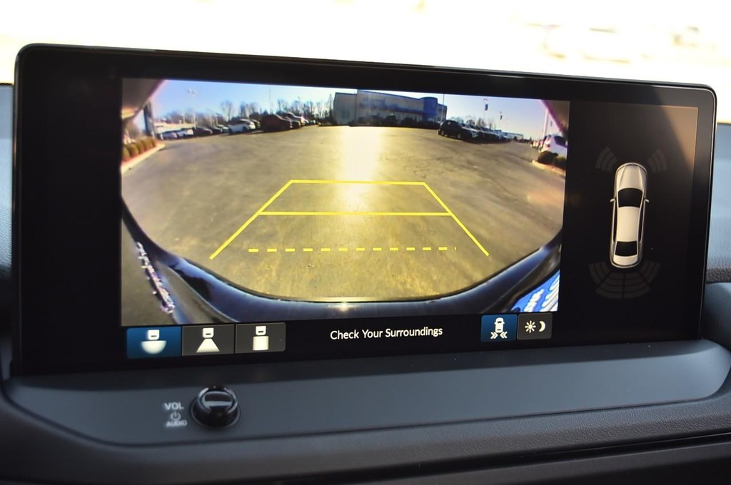 Honda Accord Hybrid Vehicle Image 12