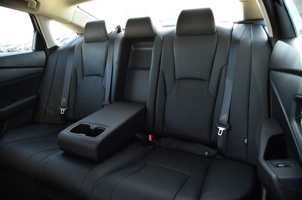 Honda Accord Hybrid Vehicle Image 24