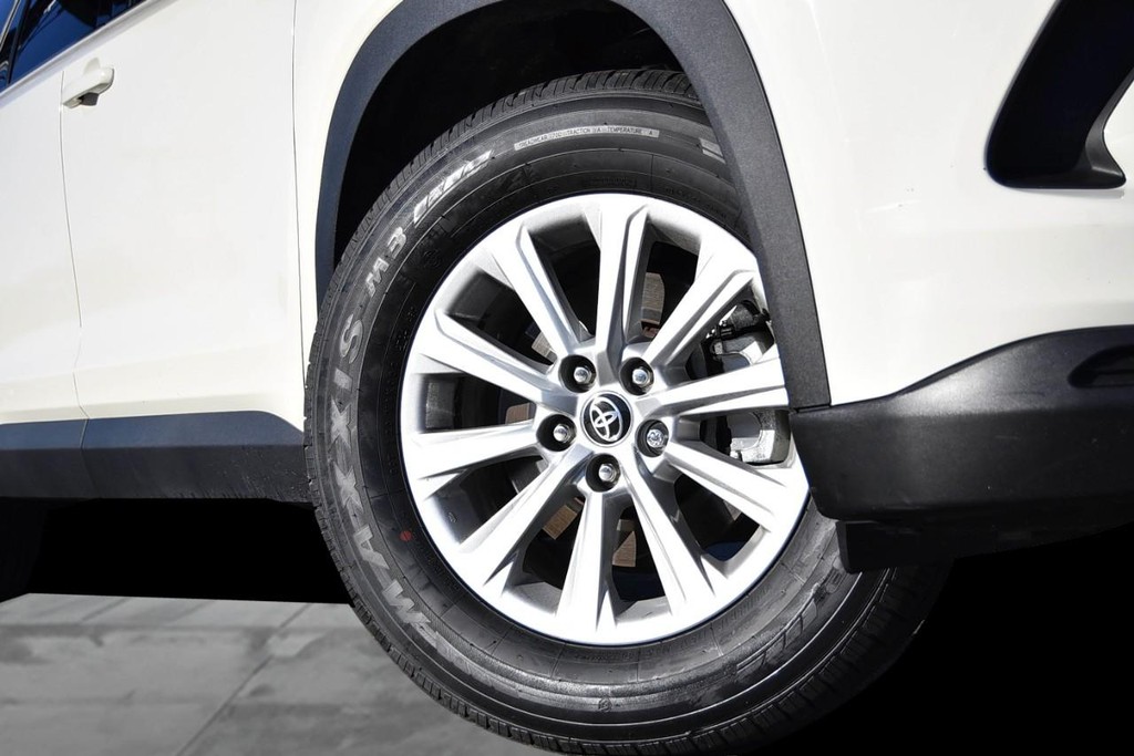 Toyota Grand Highlander Vehicle Image 03