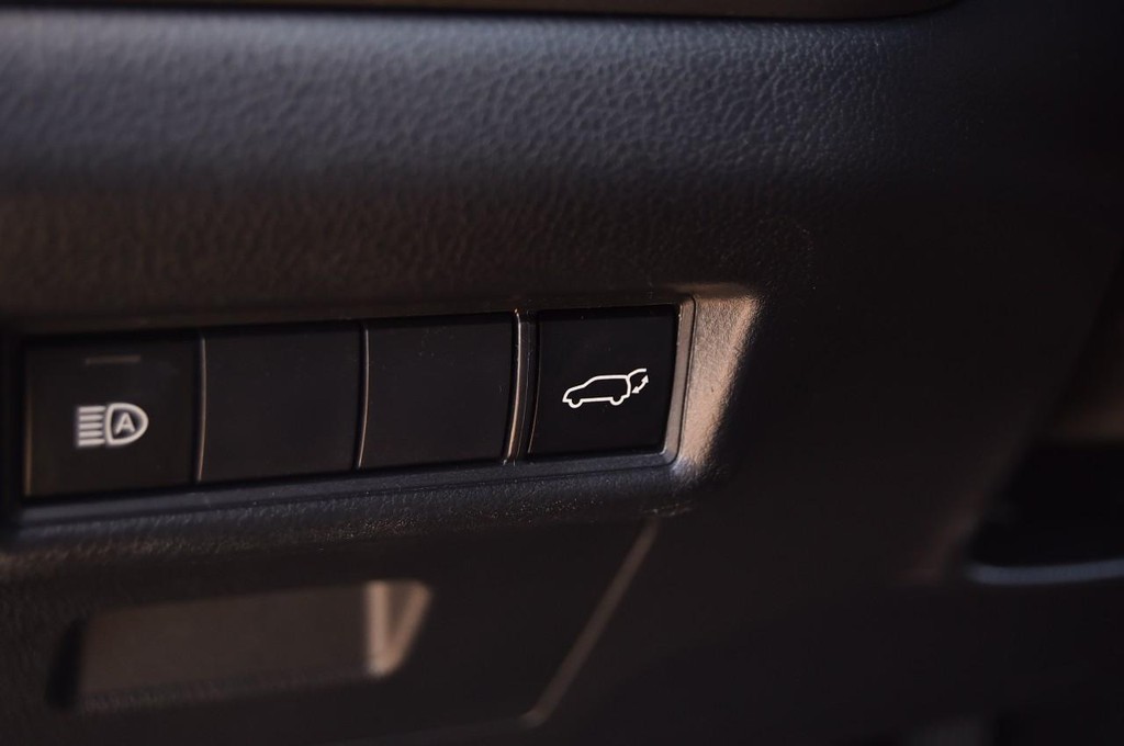 Toyota Grand Highlander Vehicle Image 11