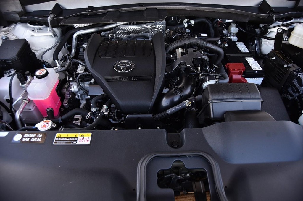 Toyota Grand Highlander Vehicle Image 28