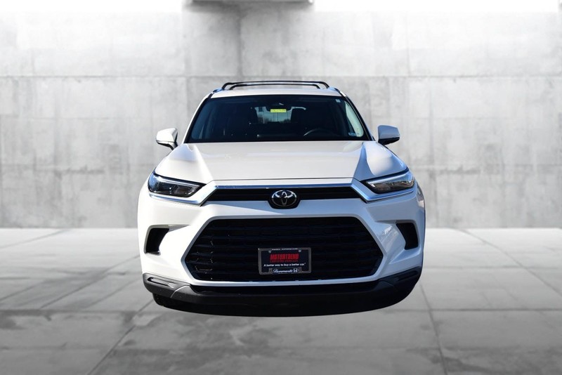 Toyota Grand Highlander Vehicle Image 04