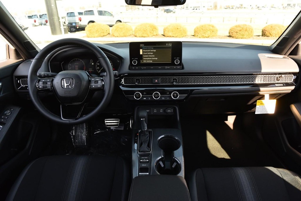 Honda Civic Hatchback Vehicle Image 07