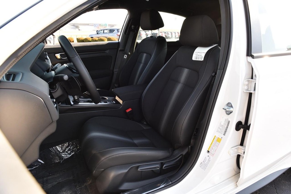 Honda Civic Hatchback Vehicle Image 20