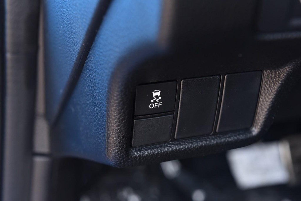 Honda Civic Hatchback Vehicle Image 10