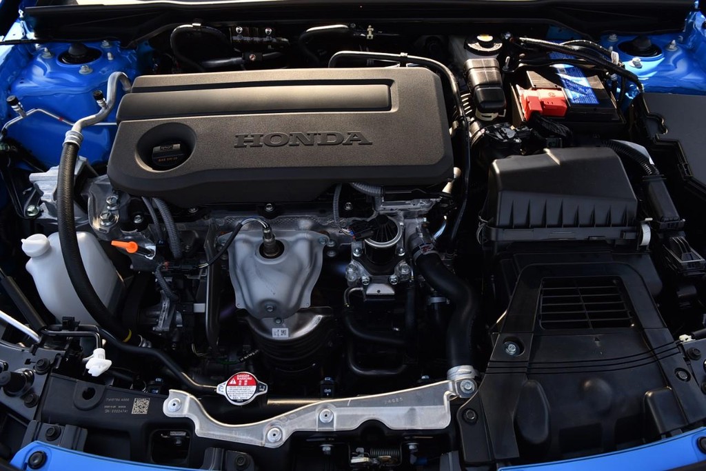 Honda Civic Hatchback Vehicle Image 24