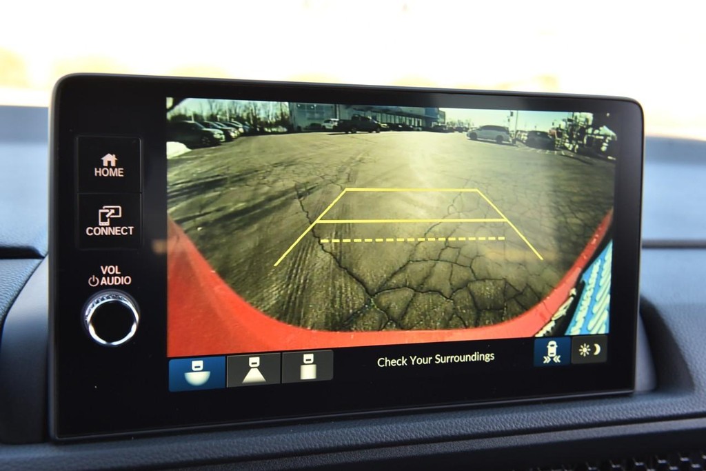 Honda CR-V Hybrid Vehicle Image 11