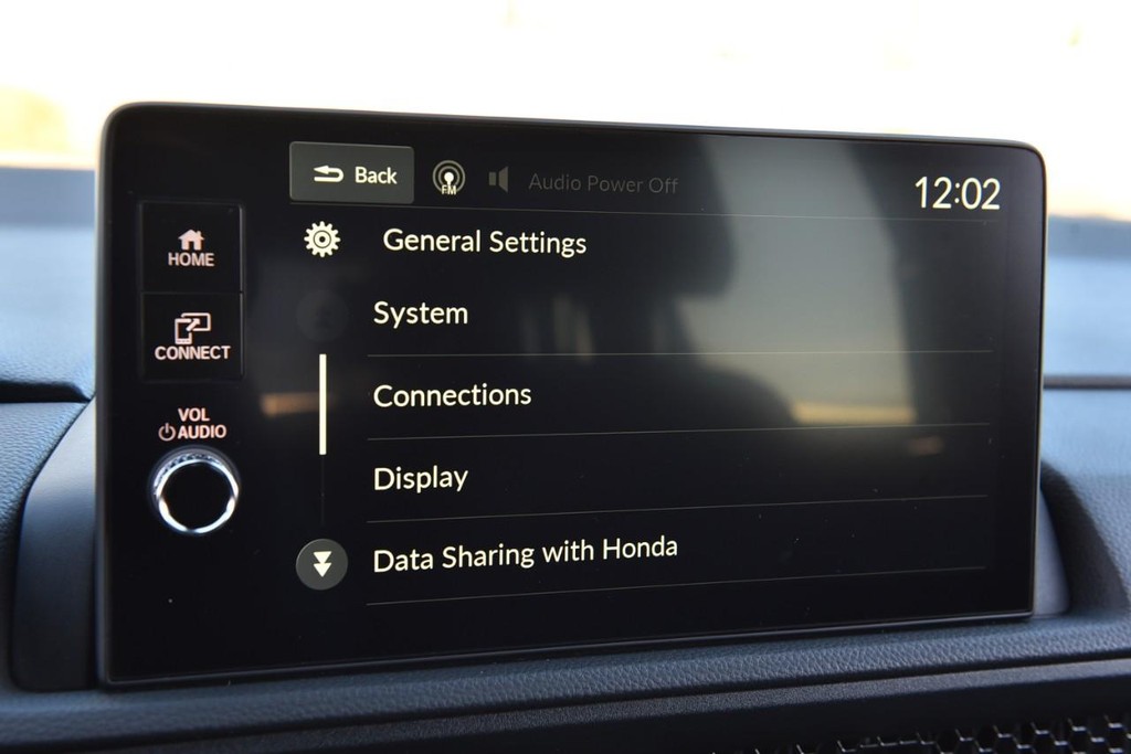 Honda CR-V Hybrid Vehicle Image 13