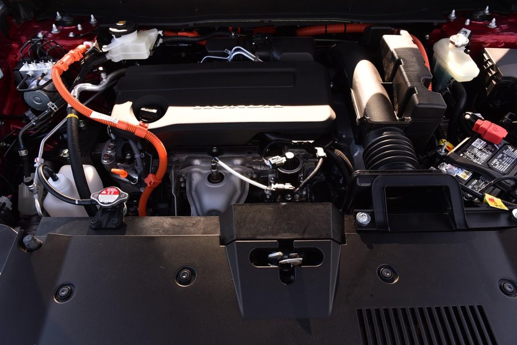 Honda CR-V Hybrid Vehicle Image 27