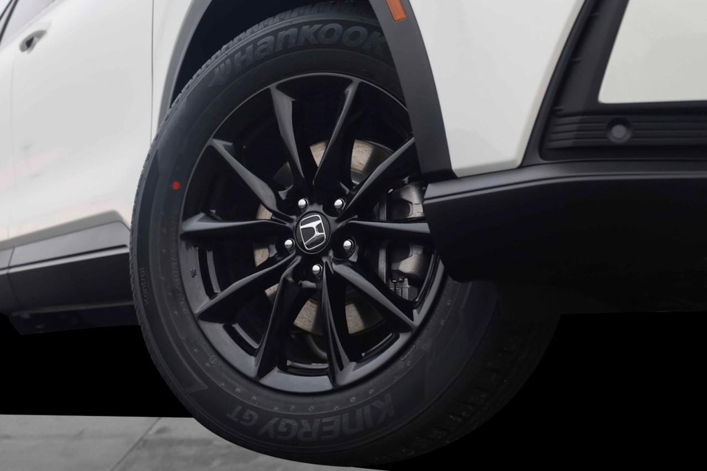 Honda CR-V Hybrid Vehicle Image 03