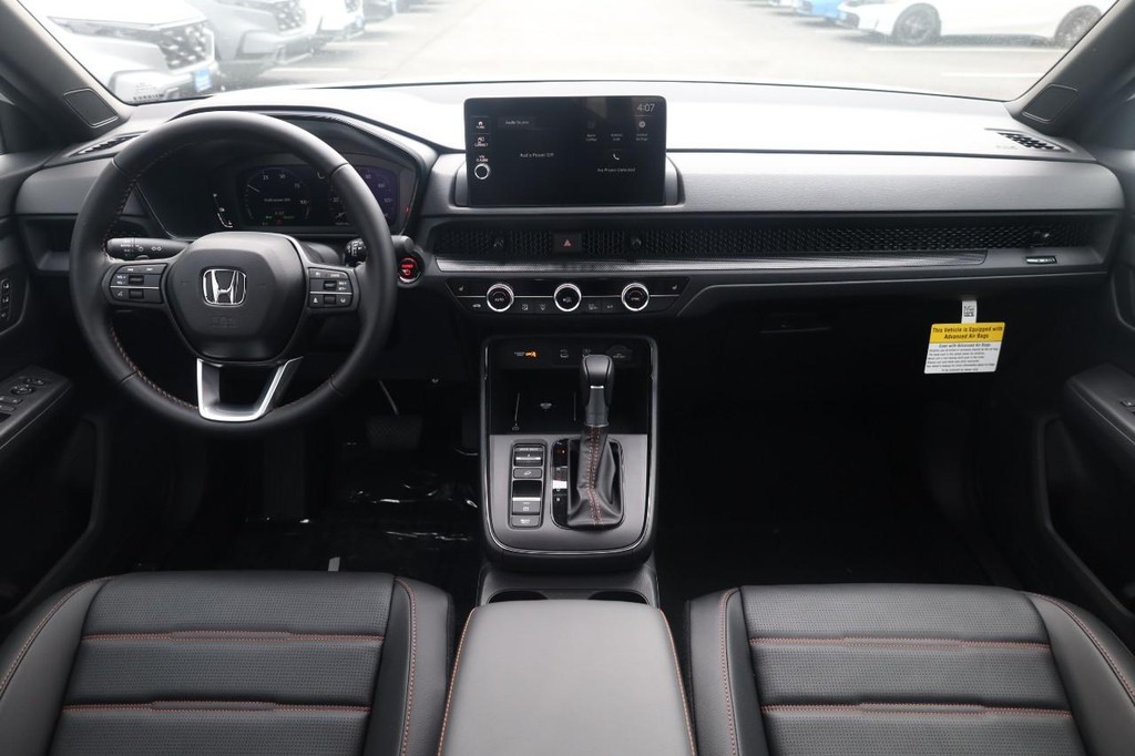 Honda CR-V Hybrid Vehicle Image 22