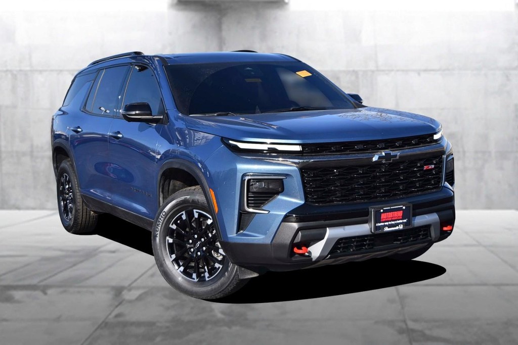 Chevrolet Traverse Vehicle Image 02