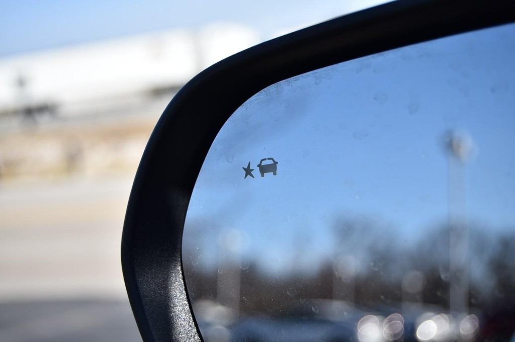 Chevrolet Traverse Vehicle Image 11