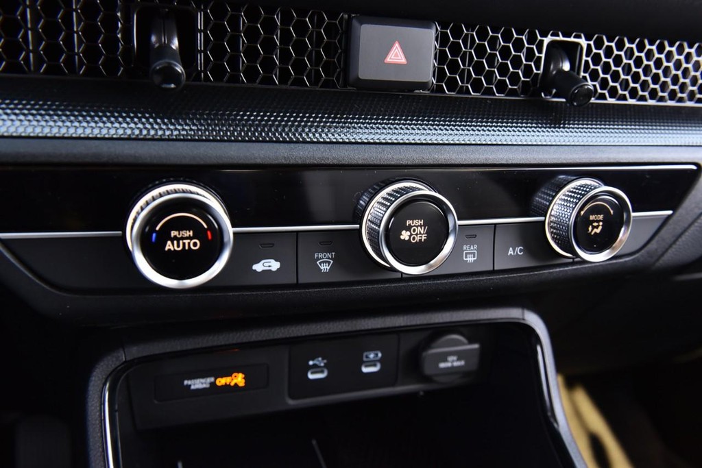 Honda CR-V Vehicle Image 13