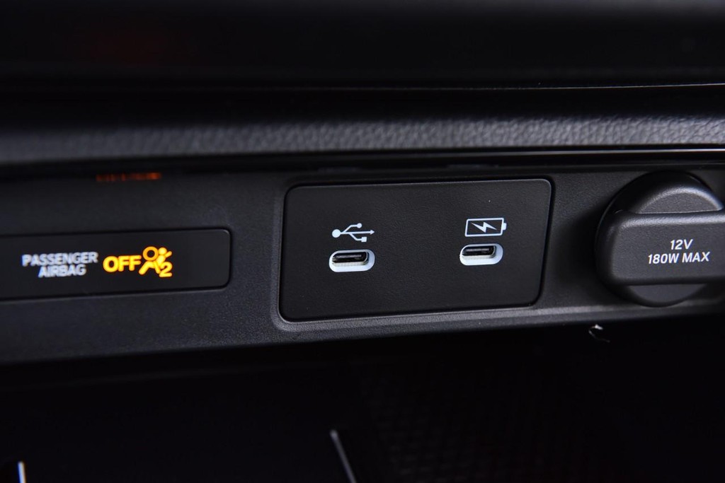 Honda CR-V Vehicle Image 14