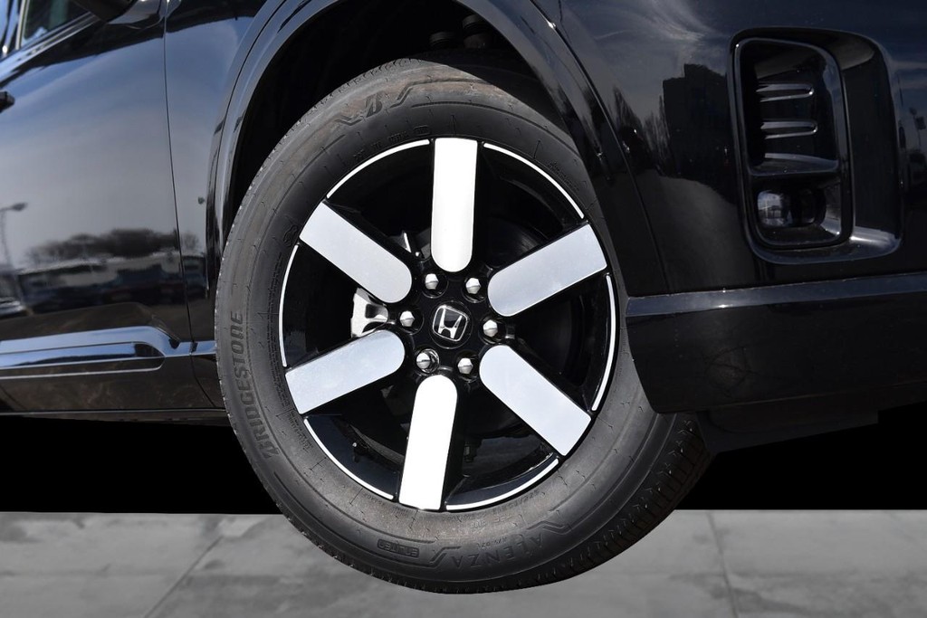 Honda Prologue Vehicle Image 03