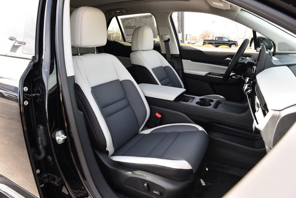 Honda Prologue Vehicle Image 21