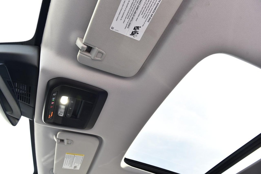 Honda Prologue Vehicle Image 22