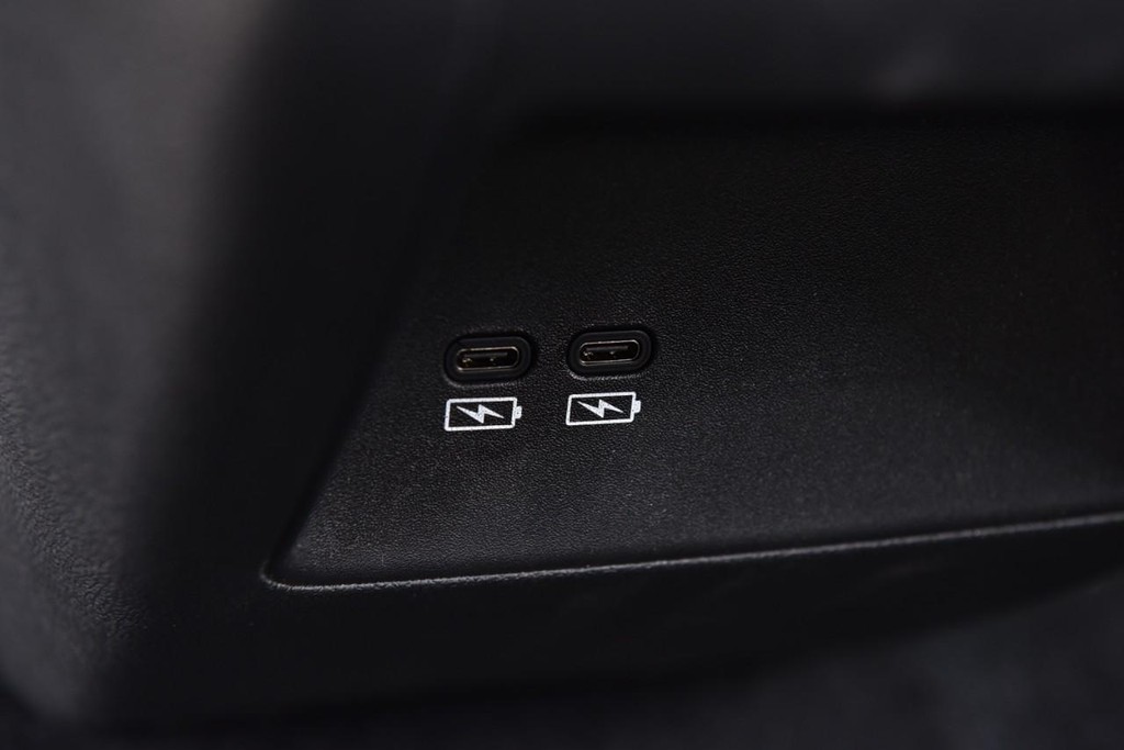 Honda Prologue Vehicle Image 25