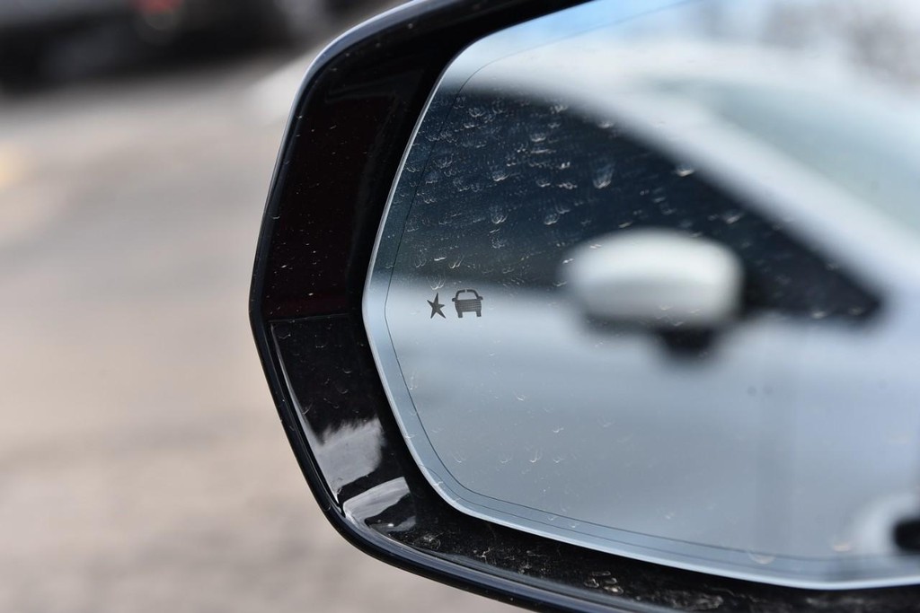 Honda Prologue Vehicle Image 10