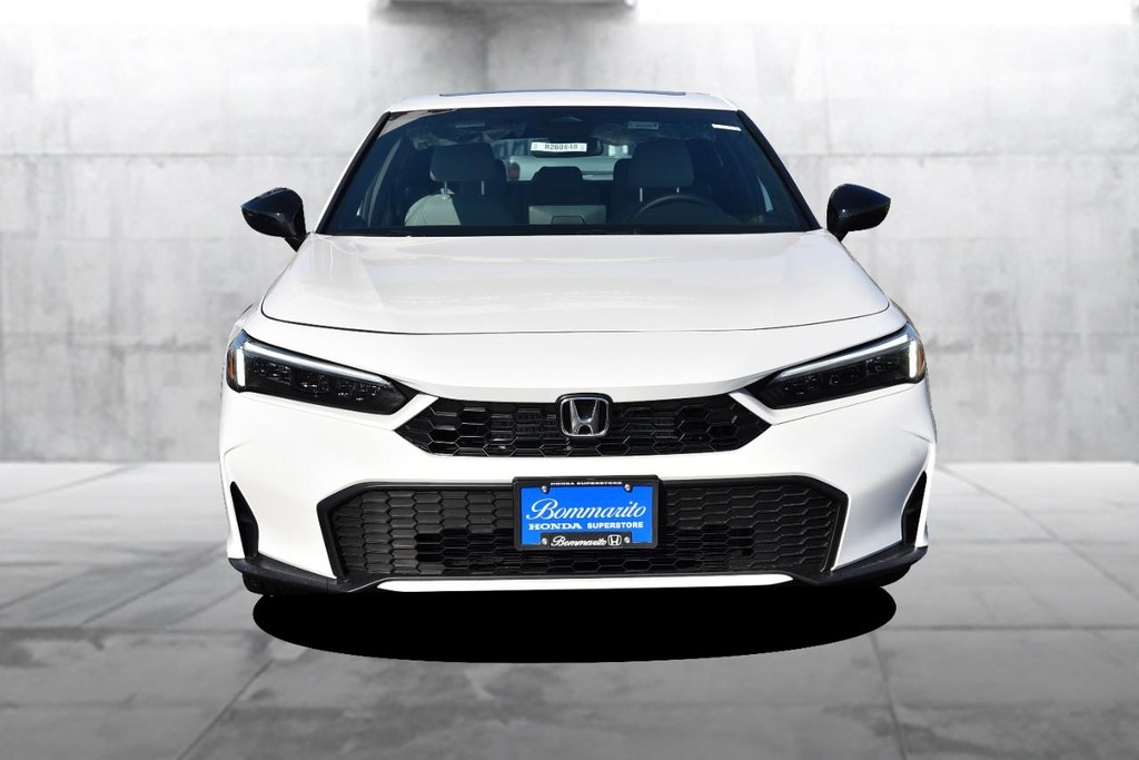 Honda Civic Hatchback Hybrid Vehicle Image 04