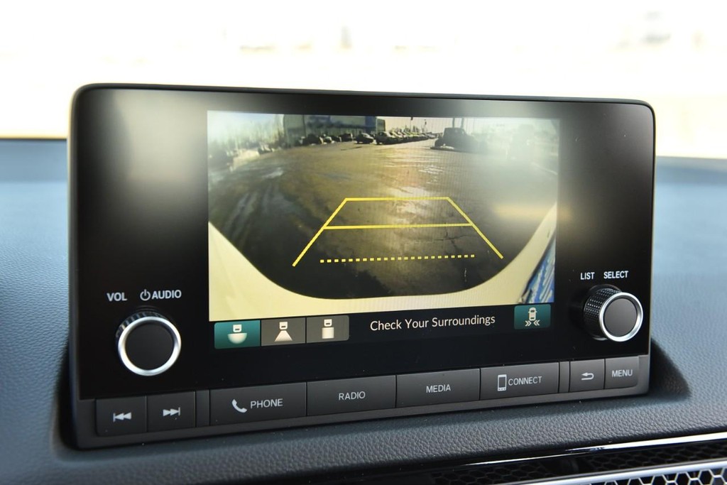 Honda Civic Hatchback Hybrid Vehicle Image 12