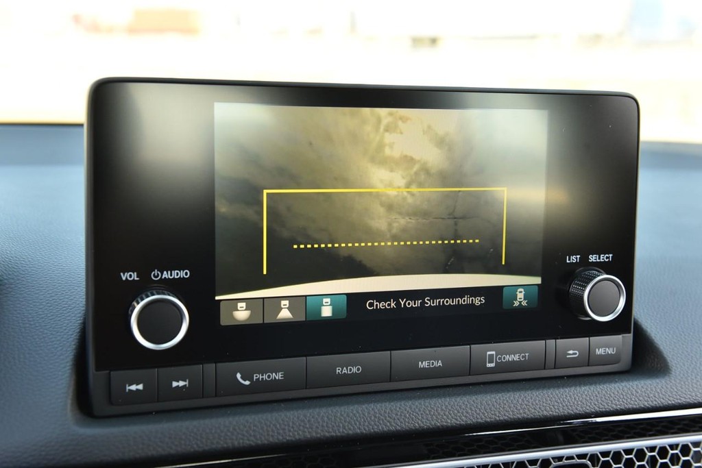 Honda Civic Hatchback Hybrid Vehicle Image 13