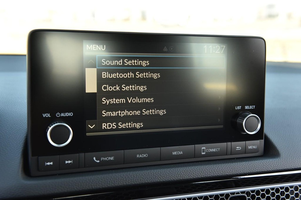 Honda Civic Hatchback Hybrid Vehicle Image 14