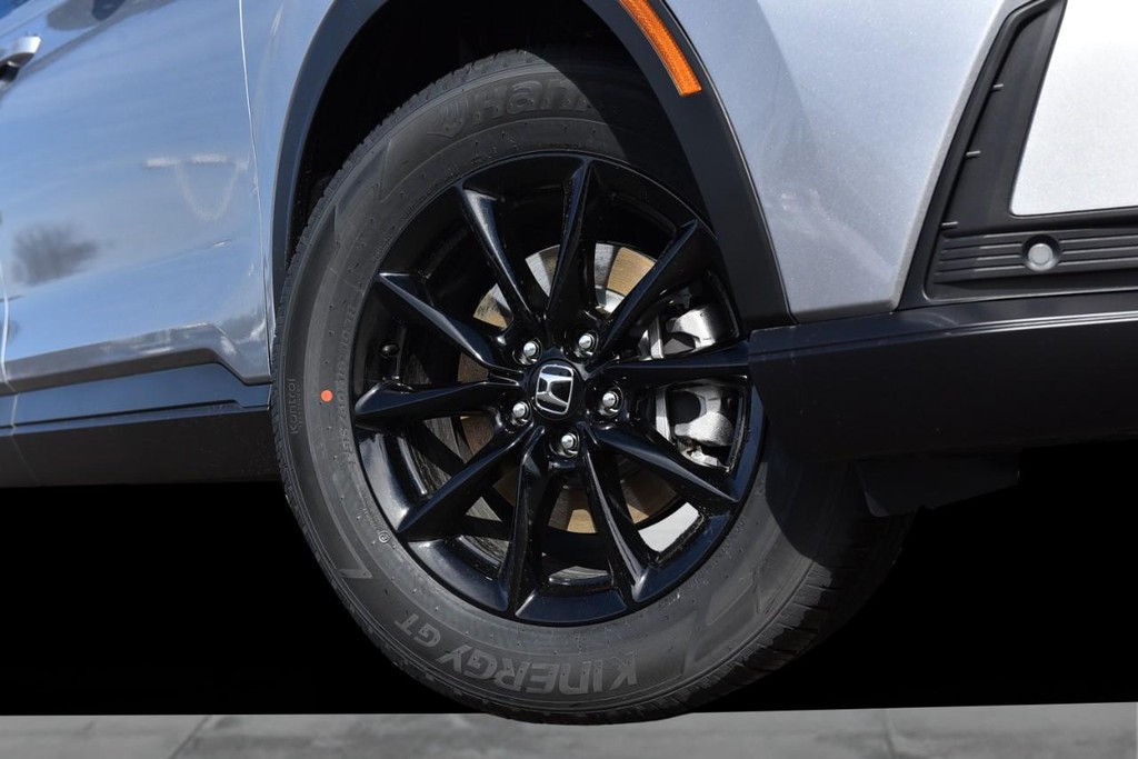 Honda CR-V Hybrid Vehicle Image 03