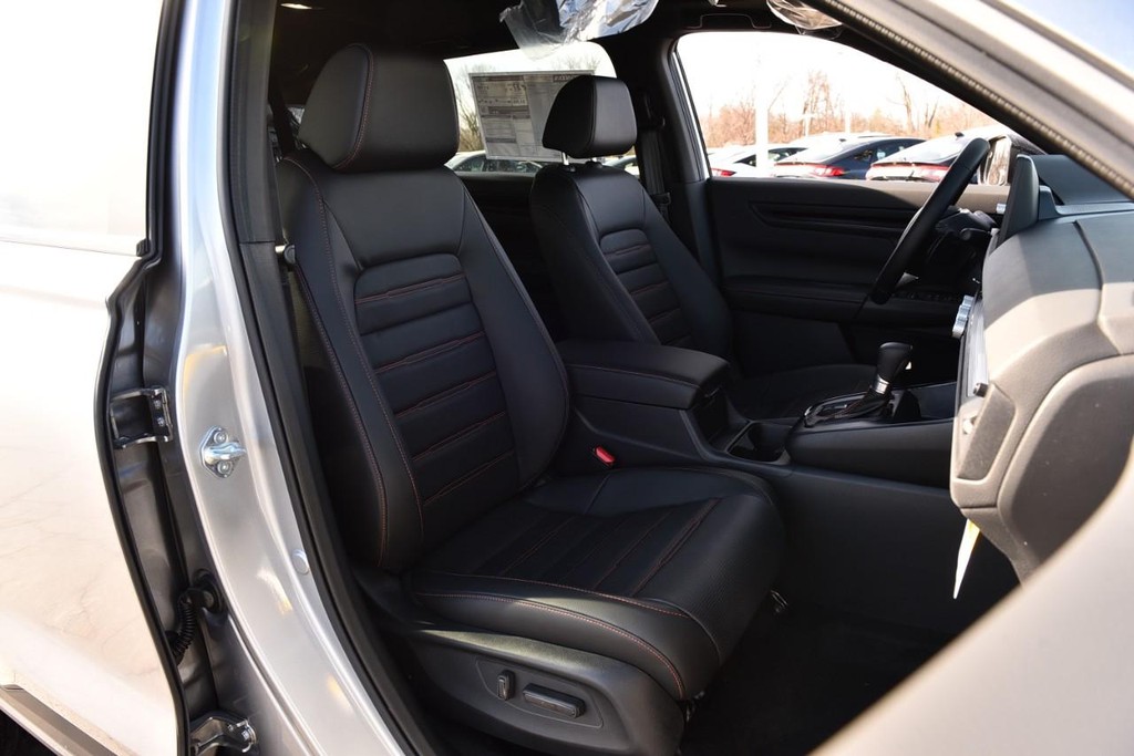 Honda CR-V Hybrid Vehicle Image 23