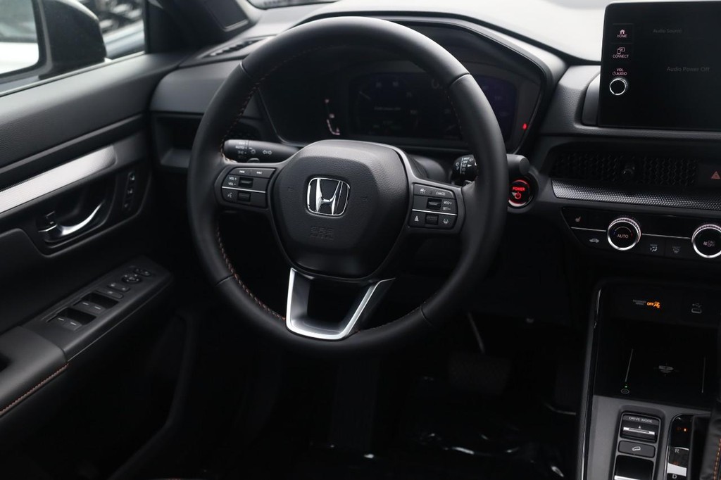 Honda CR-V Hybrid Vehicle Image 23