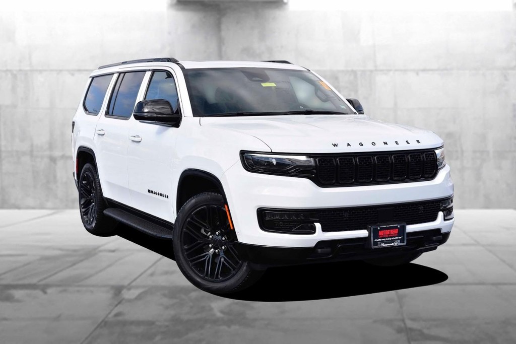 Jeep Wagoneer Vehicle Image 02