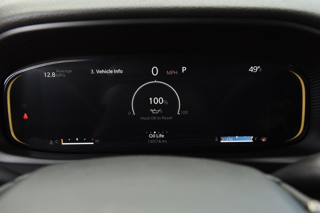 Jeep Wagoneer Vehicle Image 14