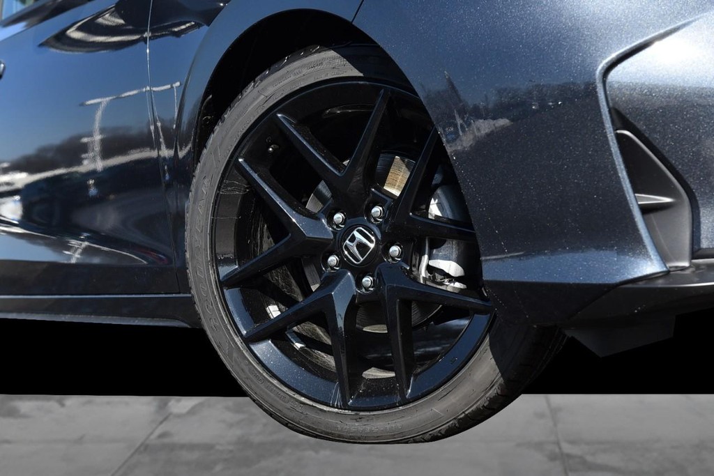 Honda Civic Hatchback Vehicle Image 03