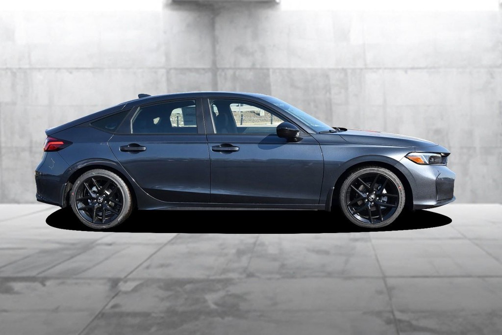 Honda Civic Hatchback Vehicle Image 05