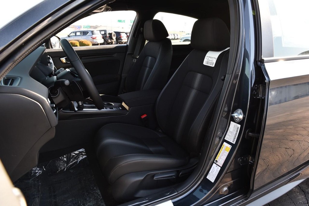 Honda Civic Hatchback Vehicle Image 20