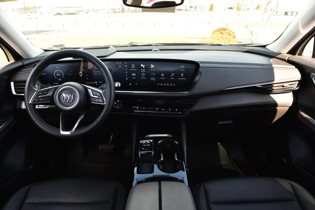 Buick Envision Vehicle Full-screen Gallery Image 07